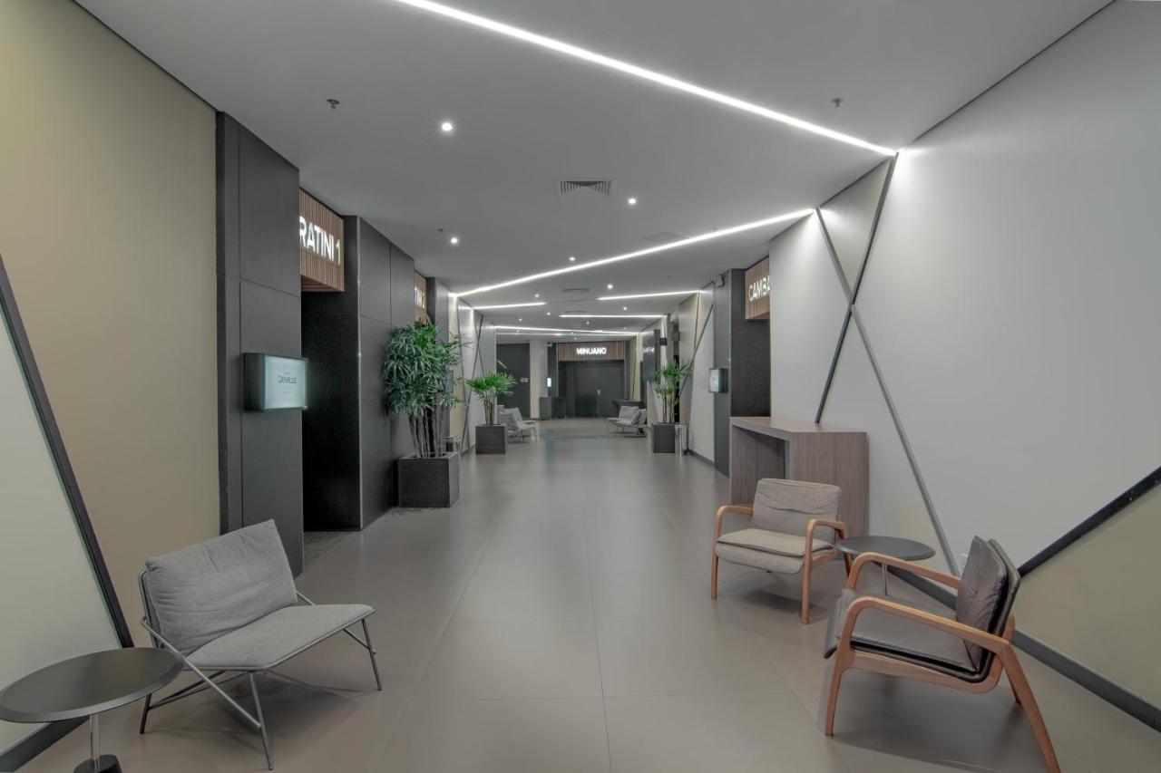 Hotel Deville Prime Porto Alegre Eksteriør bilde Interior of the hospital